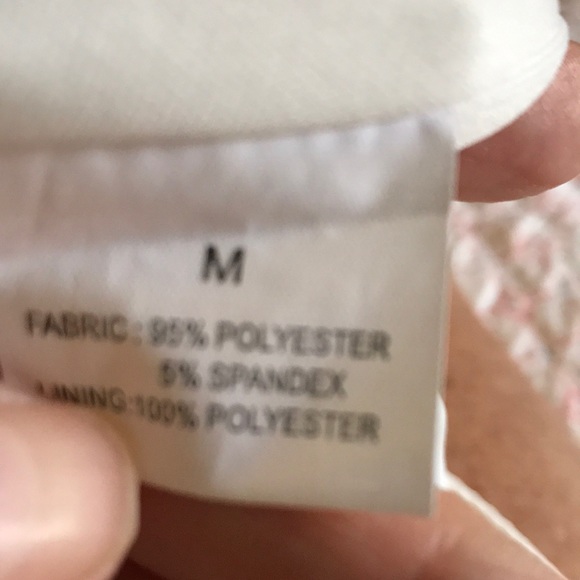 Cut out halter dress with chain detail - Picture 10 of 10